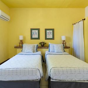 Habitación Estándar con 2 Camas Individuales